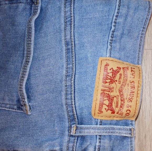*🍬SOLD ON MERCARI* Levi's Strauss blue jeans - Picture 2 of 6